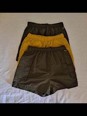 Lot Of 3 Women's DSG High Rise Shorts (2) Inky Olive & 1 Grounded Yellow Size XS